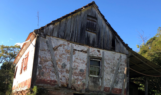 Casa antiga em Walachai, interior de Morro Reuter